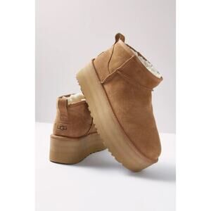 Ugg Ultra Mini Platform boot in Classic Chestnut 9
